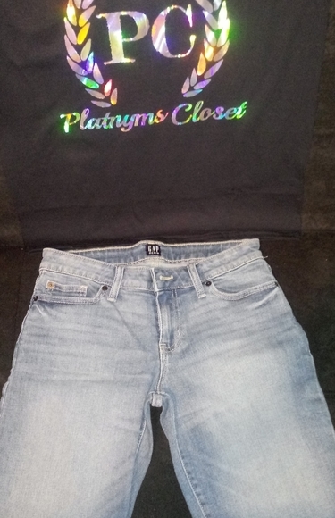Blue GAP jean Shorts - Picture 1 of 4